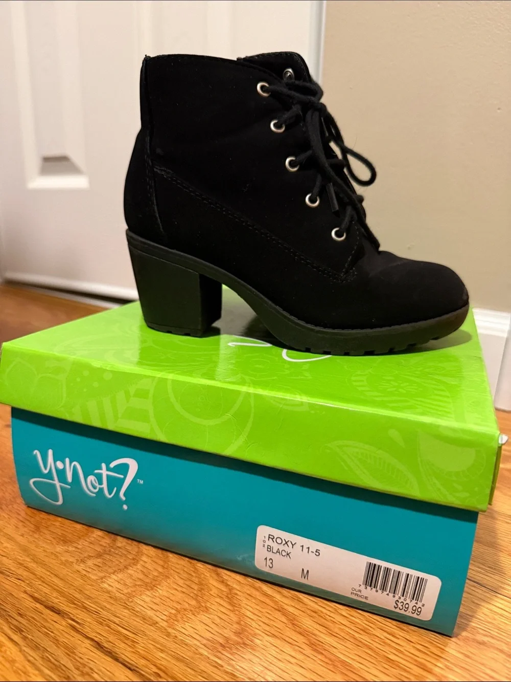 Roxy Kids Black Lace-Up Ankle Boots